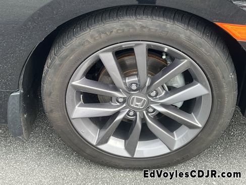 Used 2021 Honda Civic EX image 16