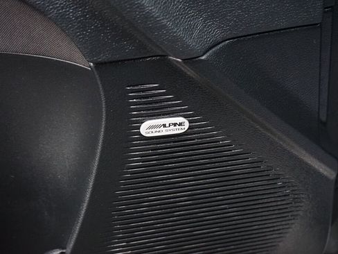 Used 2019 Dodge Challenger R/T Scat Pack w/ Stars & Stripes Edition image 14