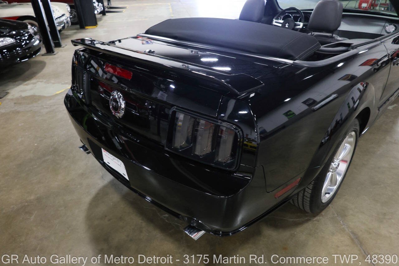 Used 2008 Ford Mustang GT Premium RWD image 16