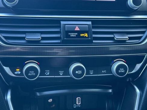 Used 2020 Honda Accord Sport image 22