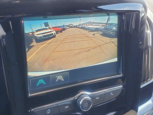 Used 2019 Chevrolet Traverse LS FWD image 3