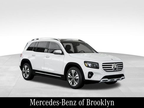 Certified 2026 Mercedes-Benz GLB 250 4MATIC image 13