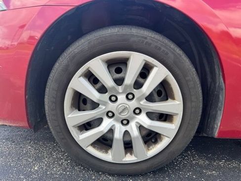 Used 2013 Nissan Sentra SV FWD image 12