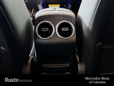 Used 2025 Mercedes-Benz GLA 250 4MATIC image 26