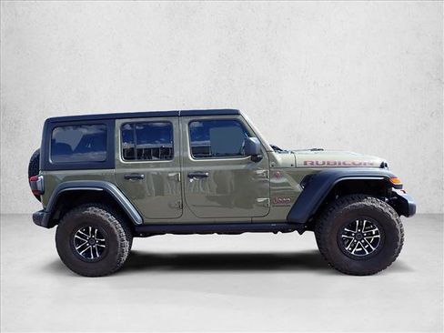 Used 2025 Jeep Wrangler Unlimited Rubicon w/ XTREMEE 35" Tire Package AWD/4WD image 5