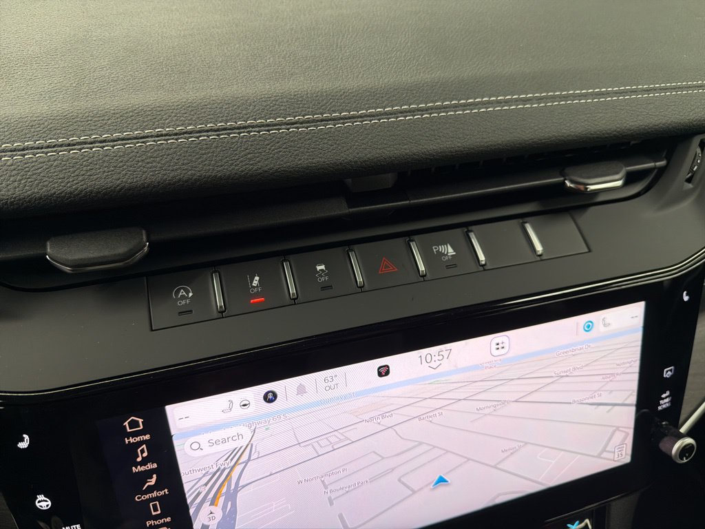 New 2026 Jeep Grand Cherokee Altitude AWD/4WD image 24