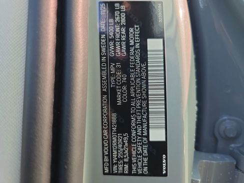 New 2026 Volvo XC60 B5 Ultra w/ Protection Package Premier image 38