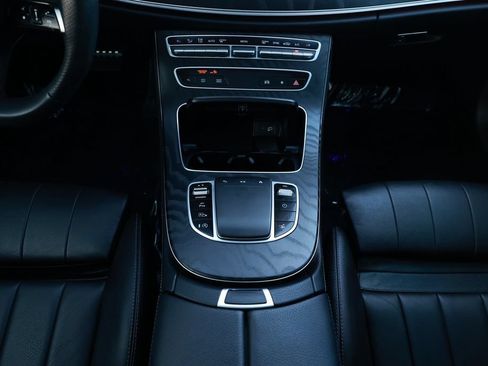 Used 2023 Mercedes-Benz E 450 Coupe image 31