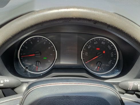 Used 2021 Toyota RAV4 XLE FWD image 21