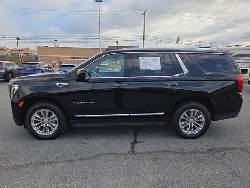 Used 2024 GMC Yukon SLT AWD/4WD image 6