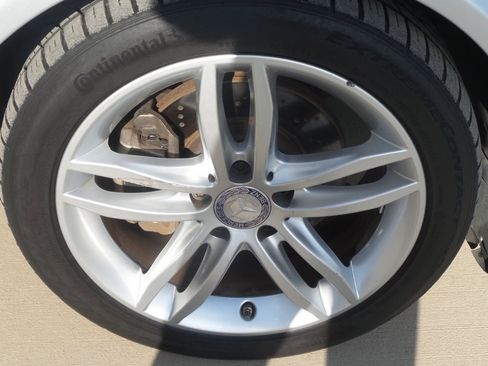 Used 2013 Mercedes-Benz C 250 Sport image 5