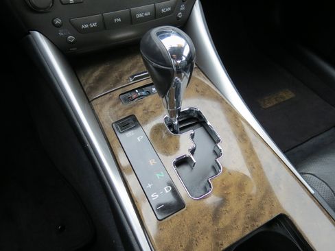 Used 2009 Lexus IS 250 RWD image 23