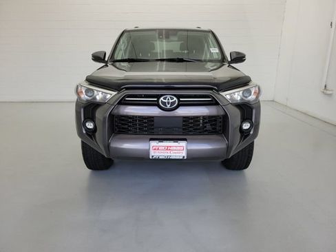 Used 2021 Toyota 4Runner SR5 Premium RWD image 3