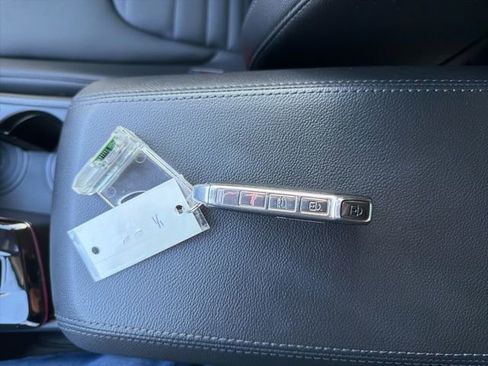 Certified 2025 Kia Sportage SX Prestige image 20