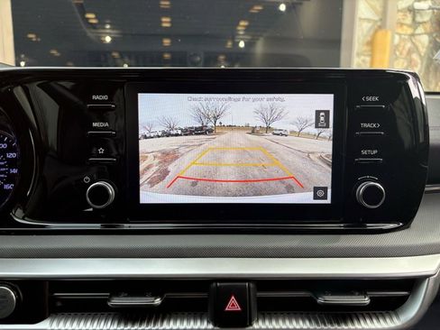 Used 2022 Kia K5 LXS image 29