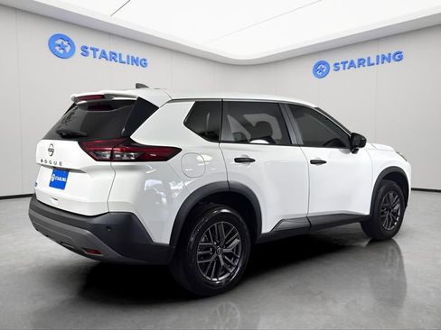 Used 2023 Nissan Rogue S image 9