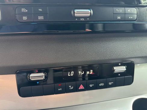 Used 2022 Mercedes-Benz Sprinter 2500 image 47