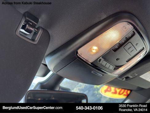 Used 2024 Dodge Durango GT image 27