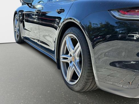 Used 2022 Porsche Panamera 4 image 14