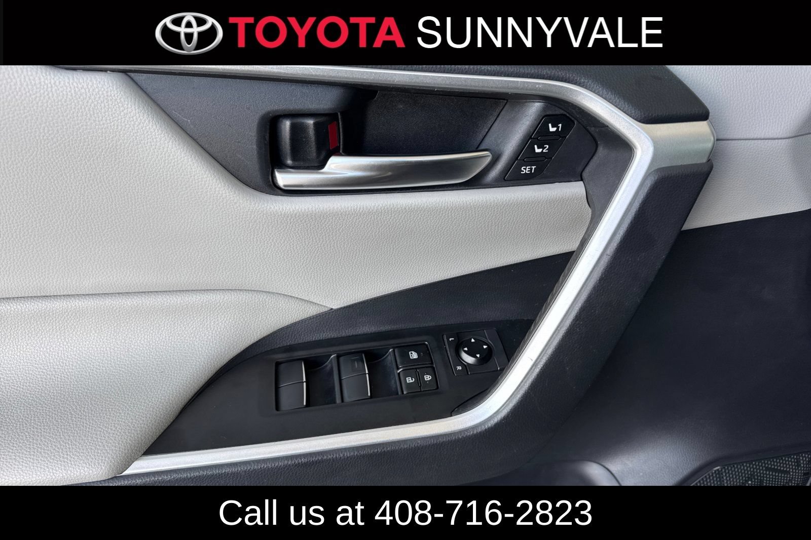 Used 2021 Toyota RAV4 XLE Premium AWD/4WD image 15