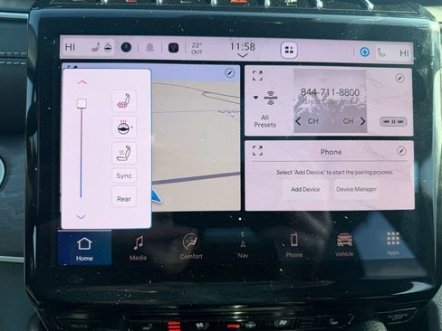 Used 2025 Jeep Grand Cherokee L Limited w/ Luxury Tech Group II image 29