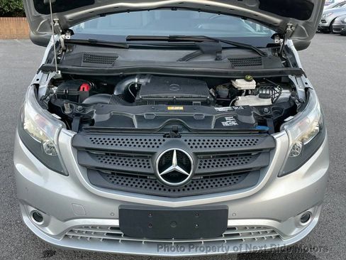 Used 2016 Mercedes-Benz Metris Passenger image 8