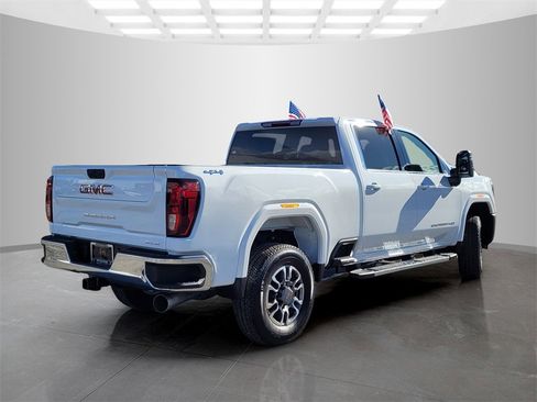 New 2026 GMC Sierra 2500 SLE w/ SLE Value Package; image 4