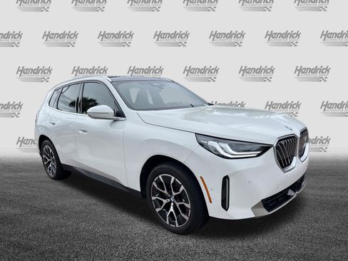 Used 2026 BMW X3 xDrive30i w/ Convenience Package AWD/4WD image 2