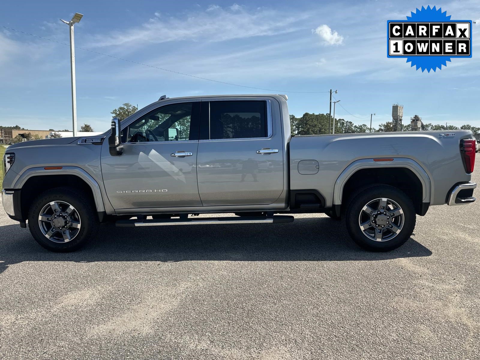Used 2025 GMC Sierra 2500 SLT w/ SLT Premium Package AWD/4WD image 7