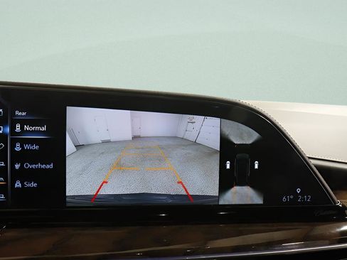 Used 2022 Cadillac Escalade Sport Platinum w/ LPO, ONYX Package image 11