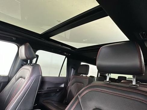 Used 2022 Ford Expedition Max Limited AWD/4WD image 13