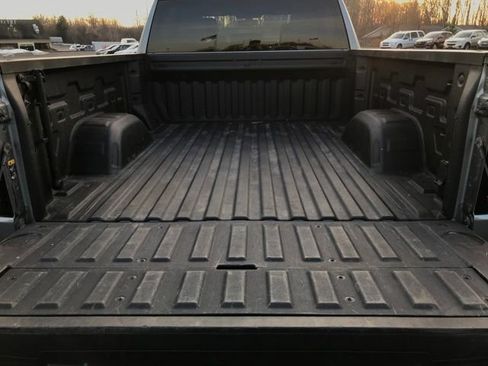 Used 2021 GMC Sierra 1500 SLT image 21