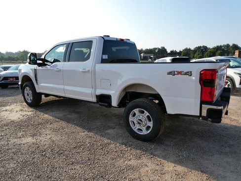 New 2026 Ford F250 XLT w/ XLT Premium Package AWD/4WD image 9