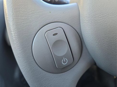 Used 2003 Saturn ION Level 3 w/ Travel Pkg image 18