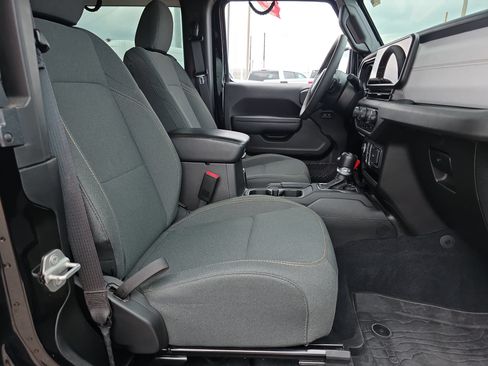 Used 2024 Jeep Wrangler Sport AWD/4WD image 16