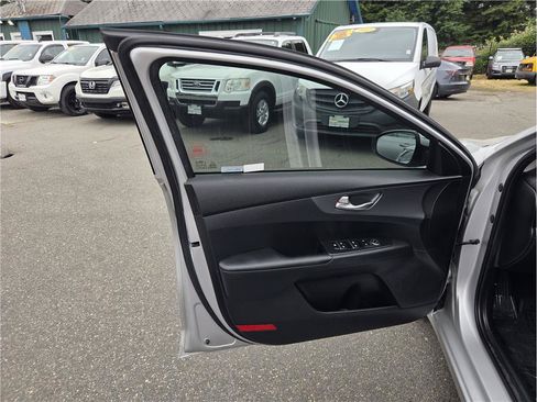 Used 2021 Kia Forte LXS FWD image 64
