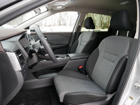 Certified 2023 Nissan Rogue SV image 34