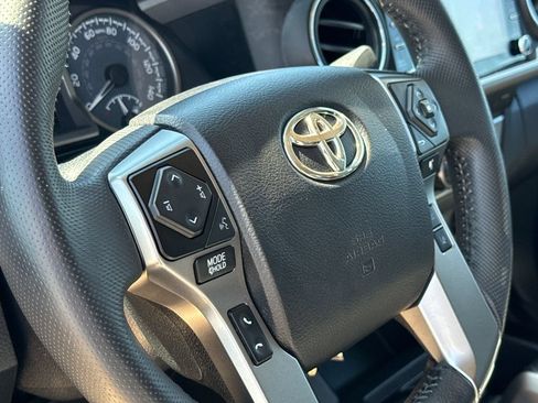 Used 2021 Toyota Tacoma SR5 RWD image 29