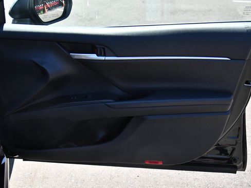 Used 2023 Toyota Camry SE FWD image 39