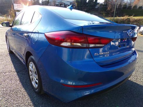 Used 2017 Hyundai Elantra SE image 6