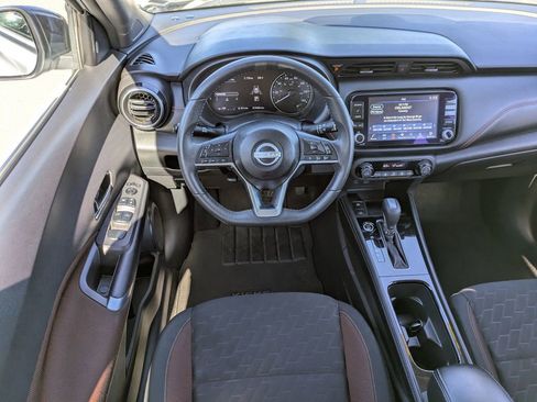 Used 2023 Nissan Kicks SR image 16