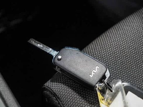 Used 2024 Kia Forte LXS w/ LXS Technology Package image 28