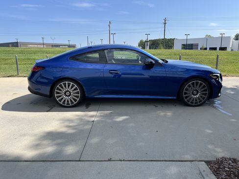 New 2027 Mercedes-Benz CLE 300 4MATIC Coupe image 10
