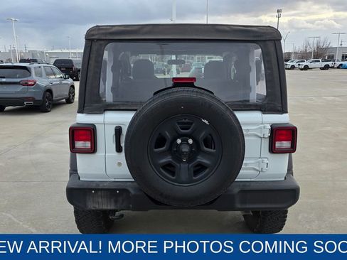 Used 2023 Jeep Wrangler Sport image 4