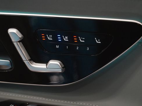 Certified 2024 Mercedes-Benz SL 43 AMG image 33