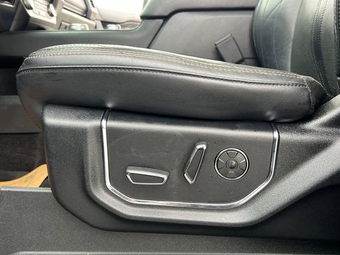 Used 2019 Ford Expedition Max Platinum image 18