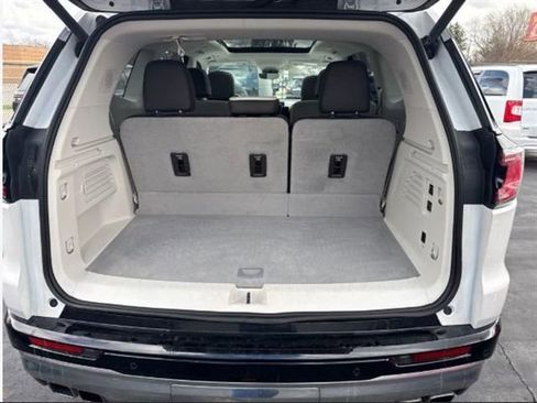 Used 2024 GMC Acadia Denali w/ Super Cruise Package image 15