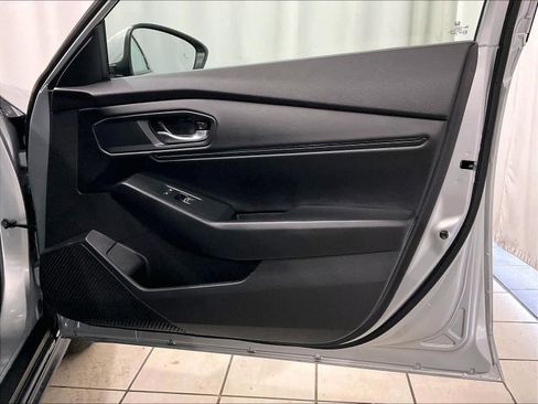 Used 2024 Honda Accord EX image 12