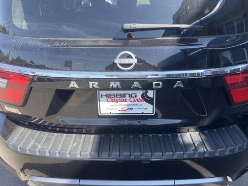 Used 2022 Nissan Armada SV image 10