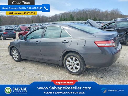 Used 2011 Toyota Camry LE w/ LE Extra-Value Pkg image 3